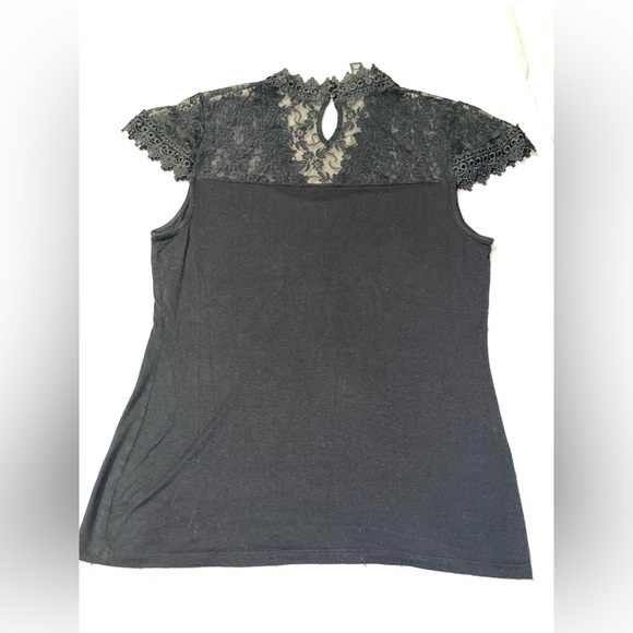 Blouse - Picture 2 of 4